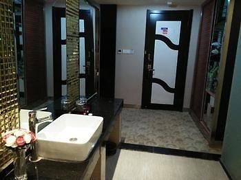 Provence Garden Hotel Wuhan Esterno foto