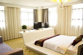 Provence Garden Hotel Wuhan Esterno foto